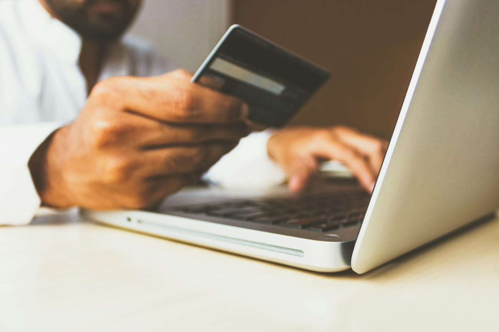 Custom discount amounts on line items in Shopify POS now apply per item